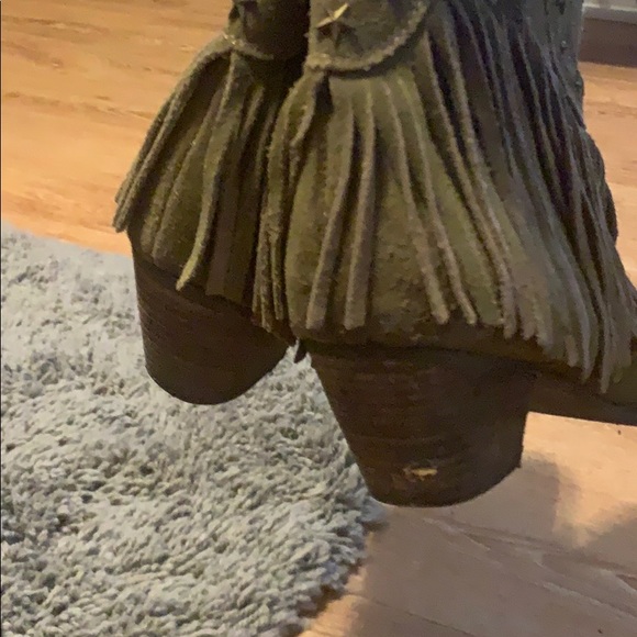 Used Very Volatile Green Leather Bootie Sz 10 - Picture 11 of 13